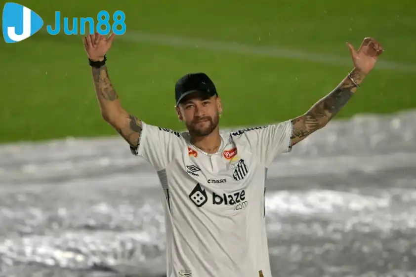 Napoli từng muốn đưa Neymar trở lại châu Âu (Ảnh: VOI)